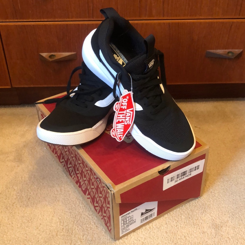 VANS ULTRARANGE - BRAND NEW